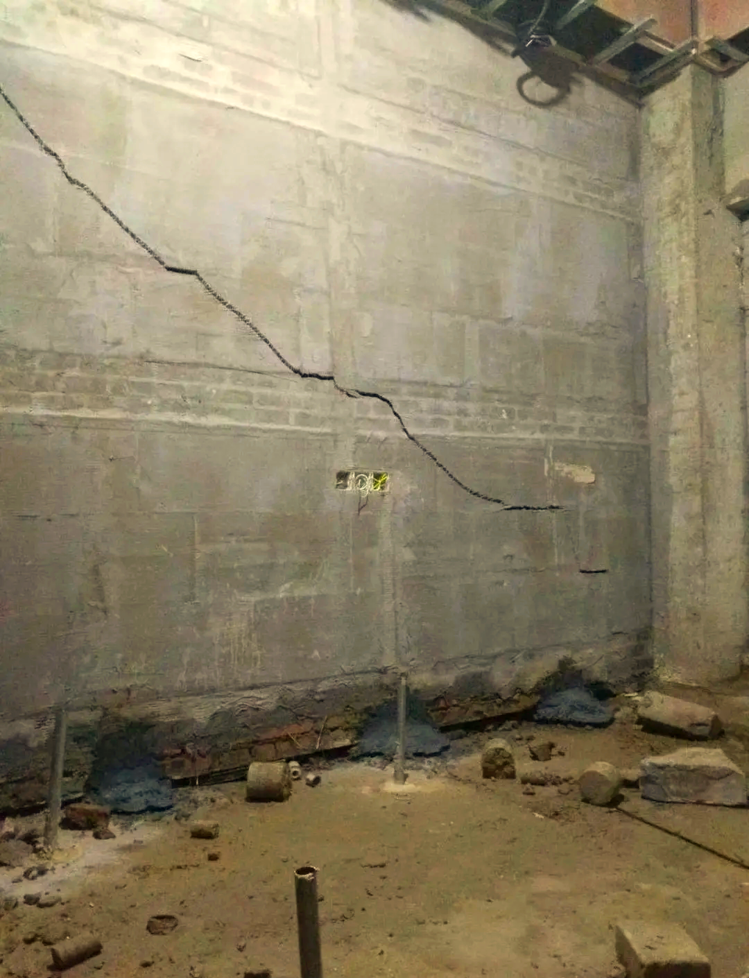 六安金寨县房屋下沉加固